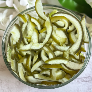 פומלה מיובשת ללא צבעי מאכל (250 גר׳)